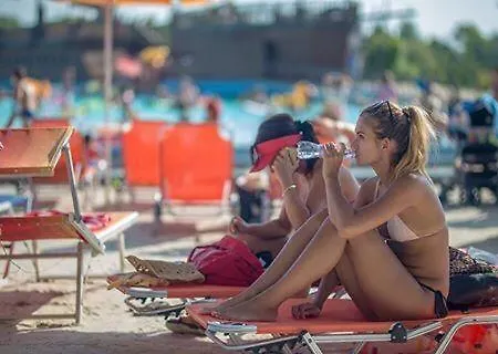 ホームステイ Luxory &