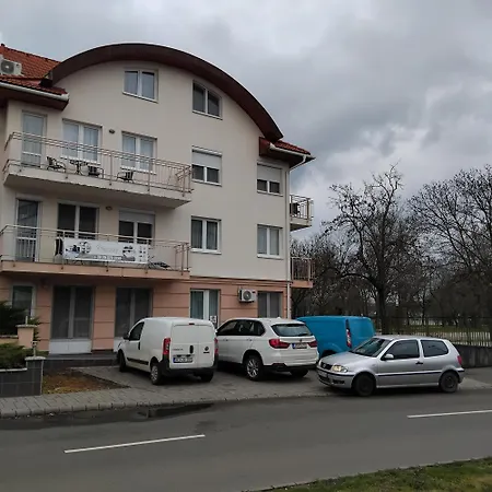 Privatunterkunft Luxory & *